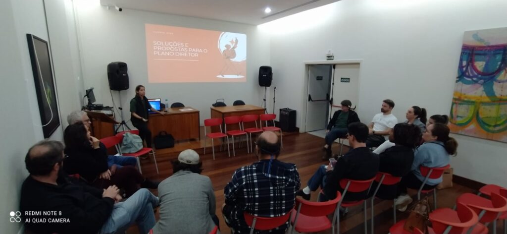 Reunião sobre Resíduos Sólidos em Botucatu